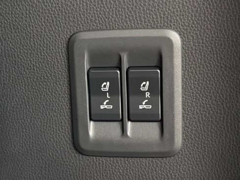 Used 2024 Lexus GX 550 w/ Accessory Package (Z1) AWD/4WD image 45