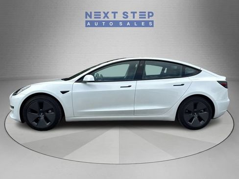 Used 2023 Tesla Model 3 Standard Range RWD image 4