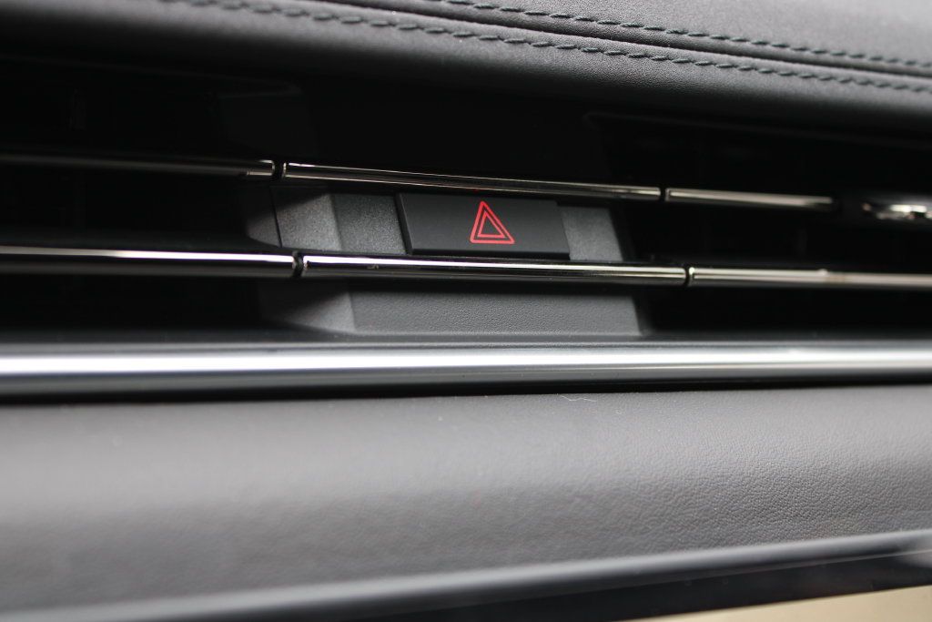New 2027 Land Rover Range Rover Sport Dynamic SE Plug-In Hybrid AWD/4WD image 24