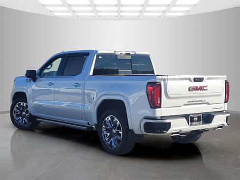 Used 2022 GMC Sierra 1500 Denali image 6