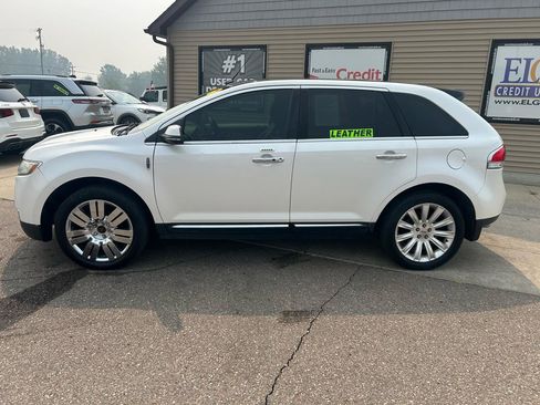 Used 2014 Lincoln MKX AWD w/ Equipment Group 101A image 8