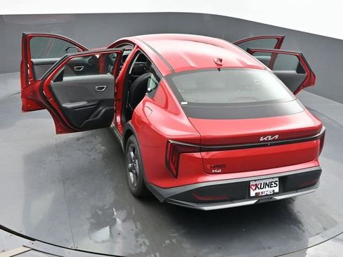Used 2025 Kia K4 FWD image 43