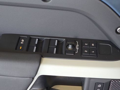 Certified 2024 Land Rover Defender 110 S AWD/4WD image 29