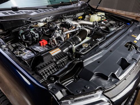 Used 2025 Ford F350 Lariat w/ Black Appearance Package image 41