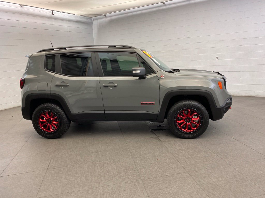 Certified 2021 Jeep Renegade Trailhawk w/ Sun & Sound Group AWD/4WD image 5