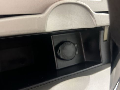 Used 2011 Toyota Corolla LE w/ Preferred Accessory Pkg FWD image 30