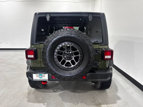Used 2021 Jeep Wrangler Unlimited Rubicon w/ Xtreme Recon 35" Tire Package AWD/4WD image 23