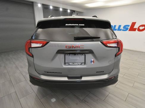 Used 2024 GMC Terrain SLT w/ Elevation Edition AWD/4WD image 4