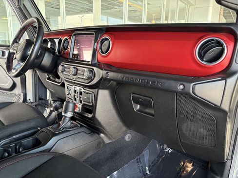 Used 2021 Jeep Wrangler Unlimited Rubicon image 33