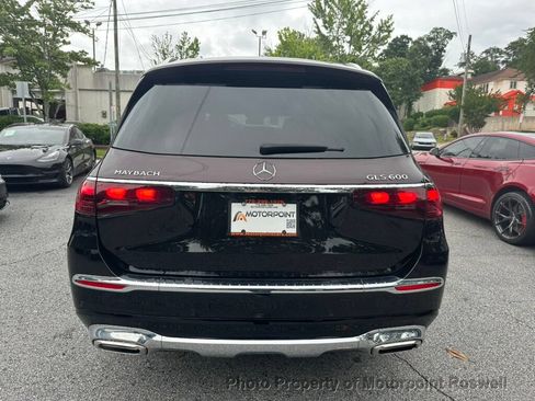 Used 2024 Mercedes-Benz Maybach GLS 600 4MATIC image 6
