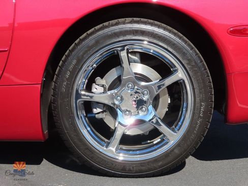 Used 2004 Chevrolet Corvette Convertible w/ Preferred Equipment Group image 21