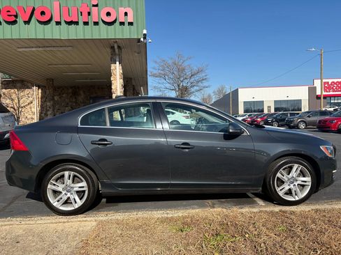 Used 2014 Volvo S60 T5 image 8