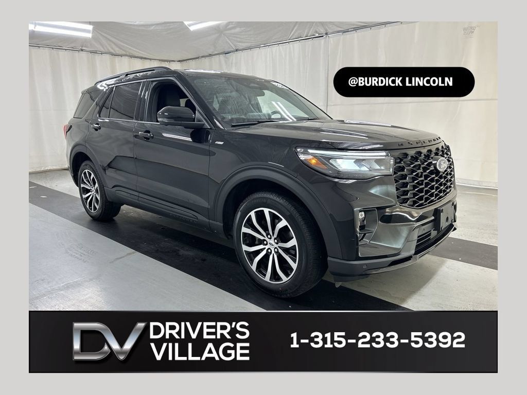 Used 2026 Ford Explorer ST-Line AWD/4WD image 1