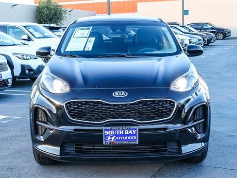 Used 2021 Kia Sportage LX image 2