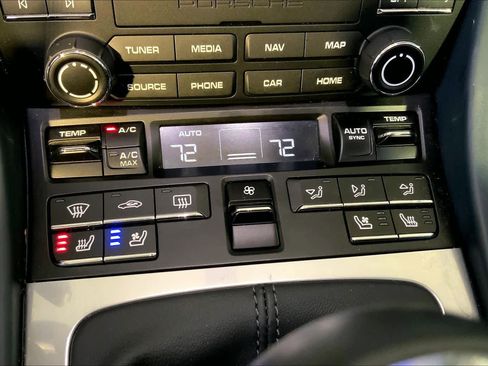 Used 2025 Porsche 718 Boxster S image 34