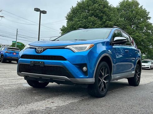 Used 2017 Toyota RAV4 SE AWD/4WD image 1