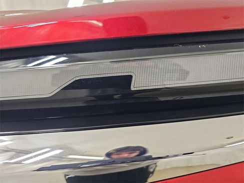 Certified 2024 Chevrolet Traverse LT image 38