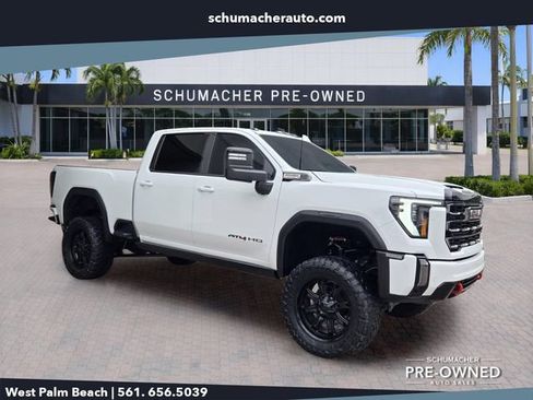 Used 2024 GMC Sierra 2500 AT4 w/ AT4 Premium Plus Package AWD/4WD image 1