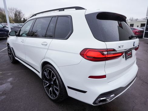 Used 2022 BMW X7 xDrive40i w/ M Sport Package image 4