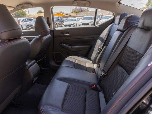 Used 2024 Nissan Altima 2.5 SR FWD image 22