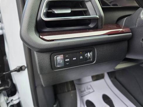 New 2026 Chevrolet Traverse RS w/ LPO, Floor Liner Package image 10