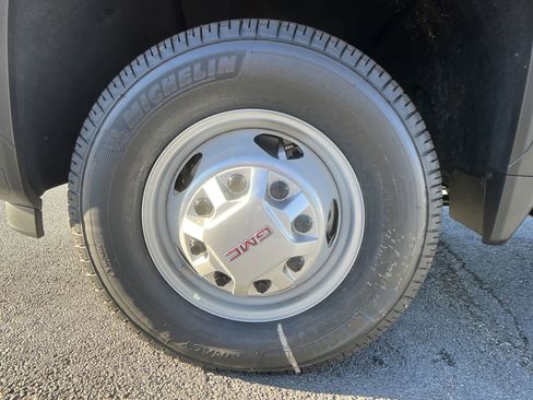 New 2025 GMC Sierra 3500 Pro w/ Convenience Package image 22