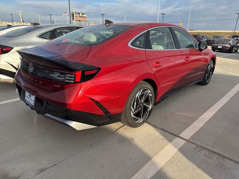 New 2026 Hyundai Sonata SEL image 3