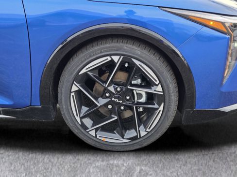 New 2025 Kia K4 GT-Line image 4