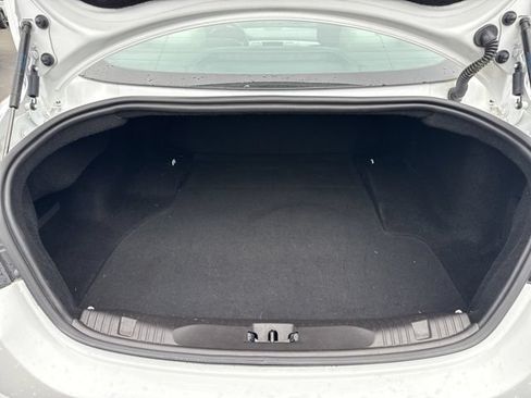 Used 2012 Jaguar XF Portfolio RWD image 11