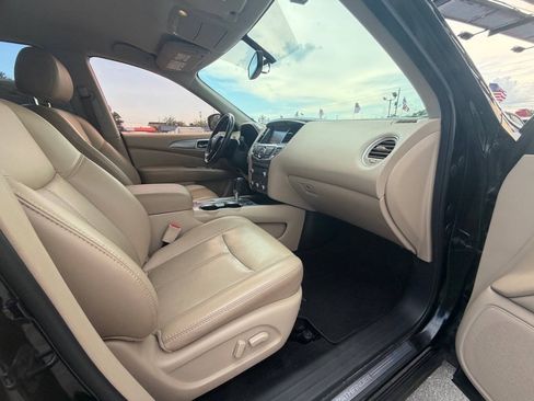 Used 2017 Nissan Pathfinder SL FWD image 26