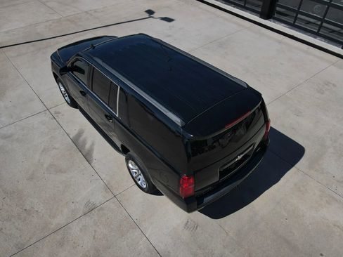 Used 2019 Chevrolet Suburban LT AWD/4WD image 58