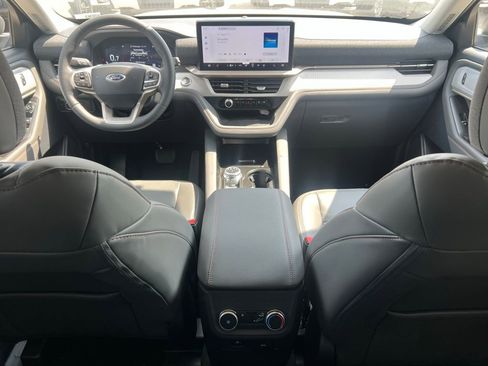 New 2025 Ford Explorer Active w/ Active Comfort Package image 25
