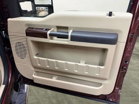 Used 2009 Ford F250 Lariat image 27