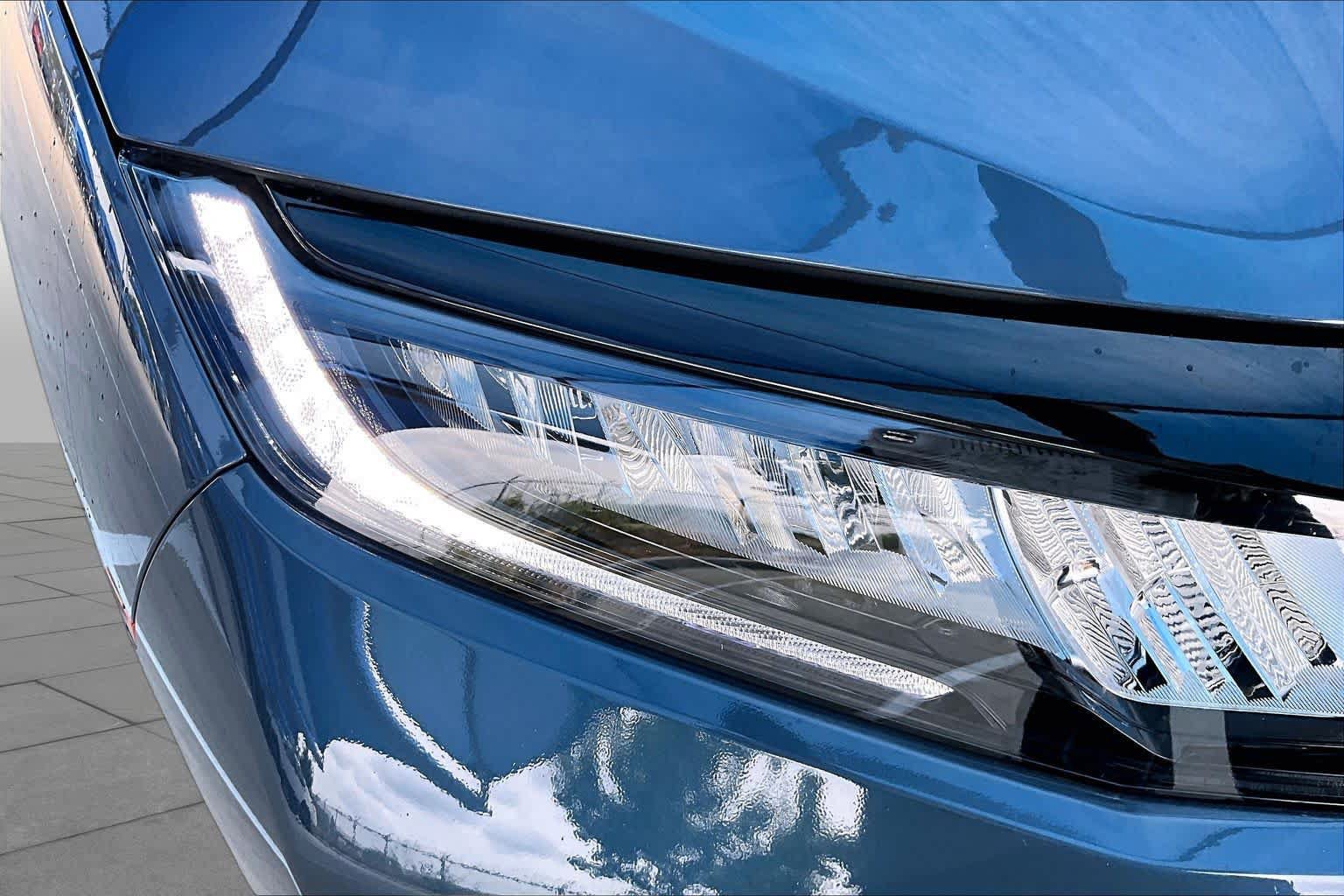 Used 2026 Honda Odyssey Touring image 27