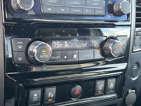 Used 2021 Nissan Titan PRO-4X w/ Pro-4x Convenience Package image 21
