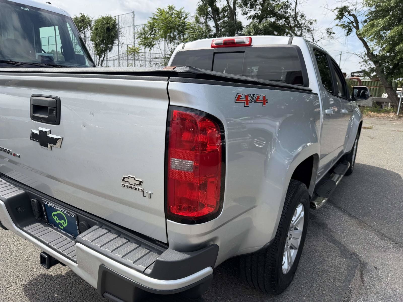 Used 2019 Chevrolet Colorado LT w/ LT Convenience Package AWD/4WD image 9