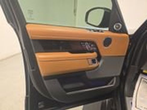 Used 2020 Land Rover Range Rover Long Wheelbase Autobiography image 13