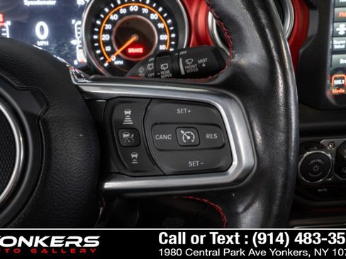 Used 2023 Jeep Wrangler Unlimited Rubicon w/ LED Lighting Group AWD/4WD image 31