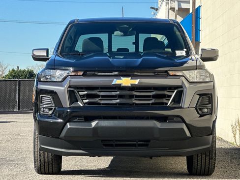 Used 2024 Chevrolet Colorado LT w/ LT Convenience Package image 9