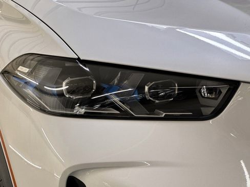 New 2026 BMW X5 xDrive50e w/ Premium Package image 11