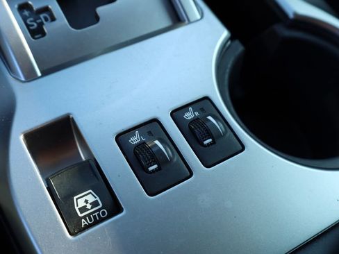 Used 2019 Toyota 4Runner SR5 image 8