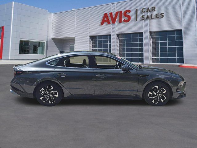 Used 2025 Hyundai Sonata SEL FWD image 5