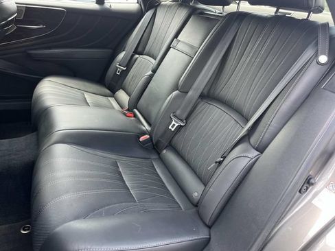 Used 2021 Lexus LS 500 w/ Interior Upgrade Package RWD image 22