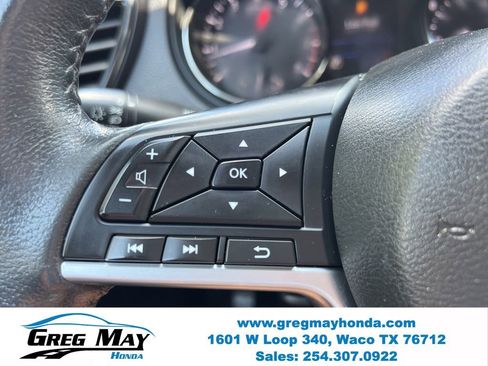 Used 2019 Nissan Rogue SV AWD/4WD image 26
