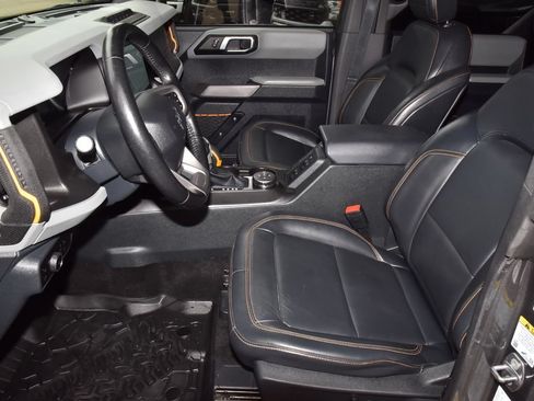 Used 2023 Ford Bronco Badlands AWD/4WD image 13