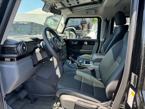 New 2025 INEOS Grenadier Fieldmaster Edition image 5