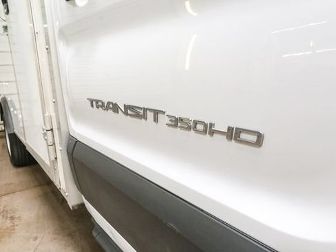 Used 2022 Ford Transit 350 DRW RWD image 6