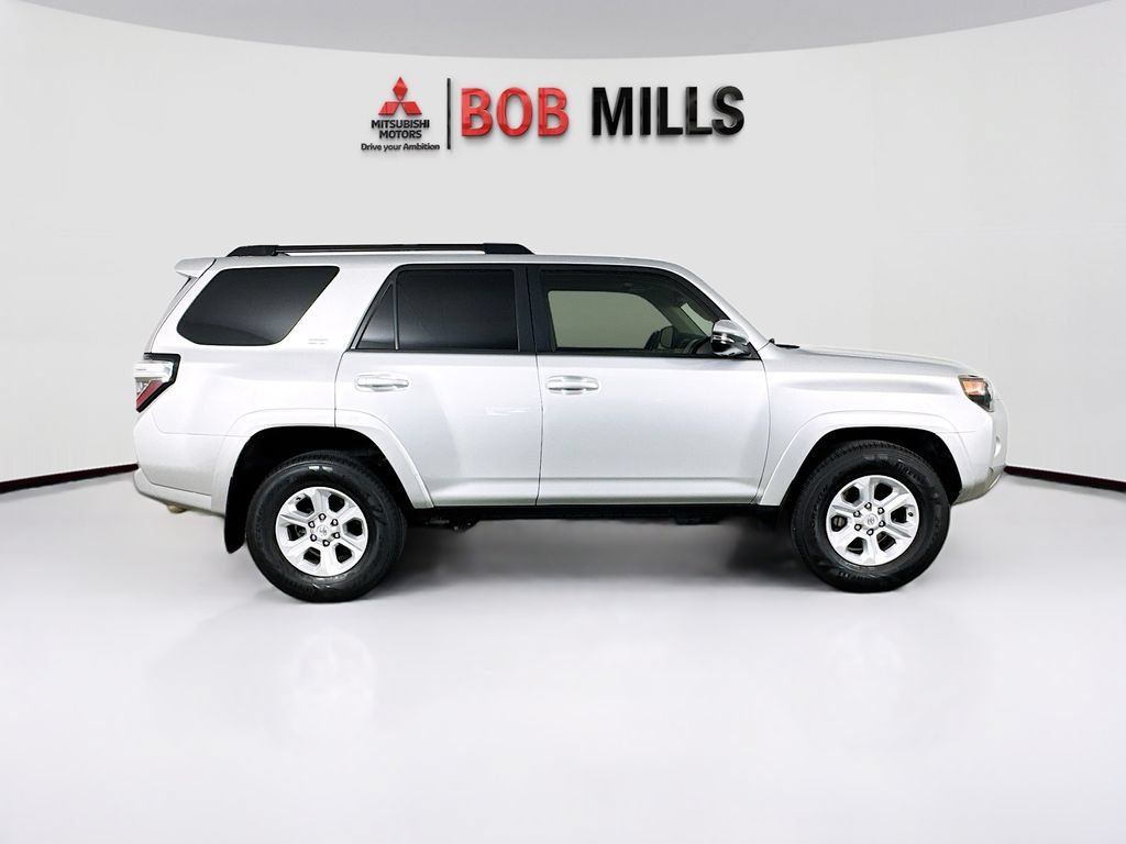 Used 2021 Toyota 4Runner SR5 Premium w/ Moonroof Package RWD image 8
