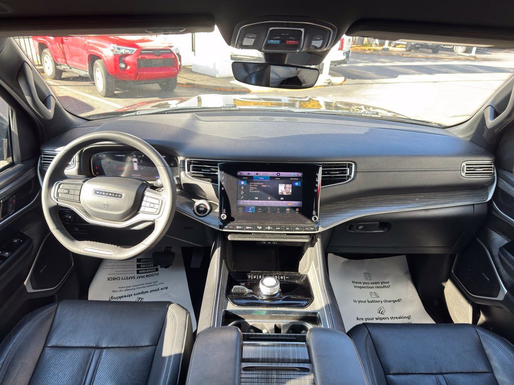 Used 2024 Jeep Wagoneer L Series II w/ Flexible Seating Group AWD/4WD image 35