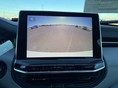 New 2026 Jeep Compass Limited image 25